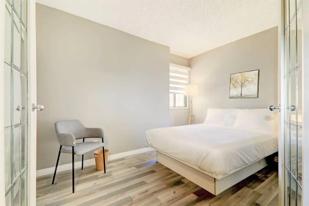 YYC Roomy Top Floor At Stampede W Free Parking And Ac דירה
