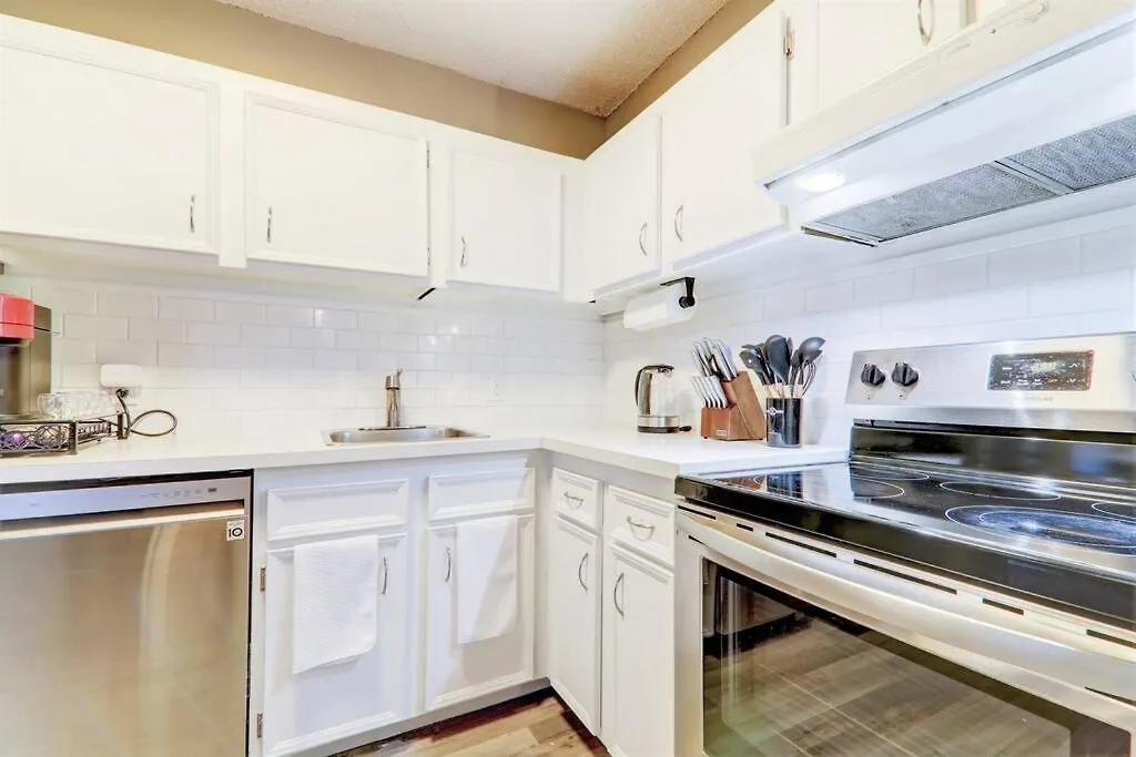 דירה YYC Roomy Top Floor At Stampede W Free Parking And Ac
